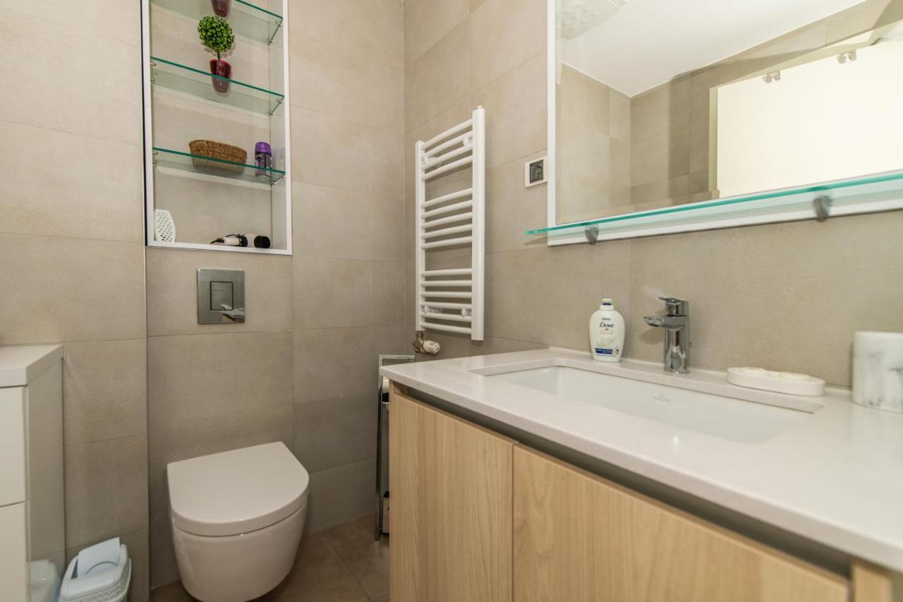 Modern In Waterfront Daire *