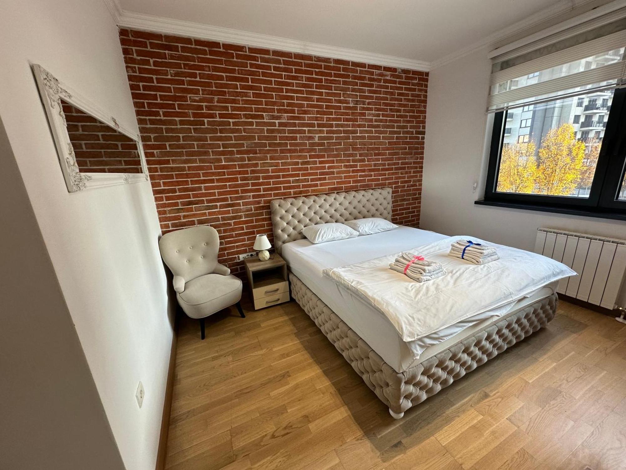 Modern In Waterfront Apartment Belgrad