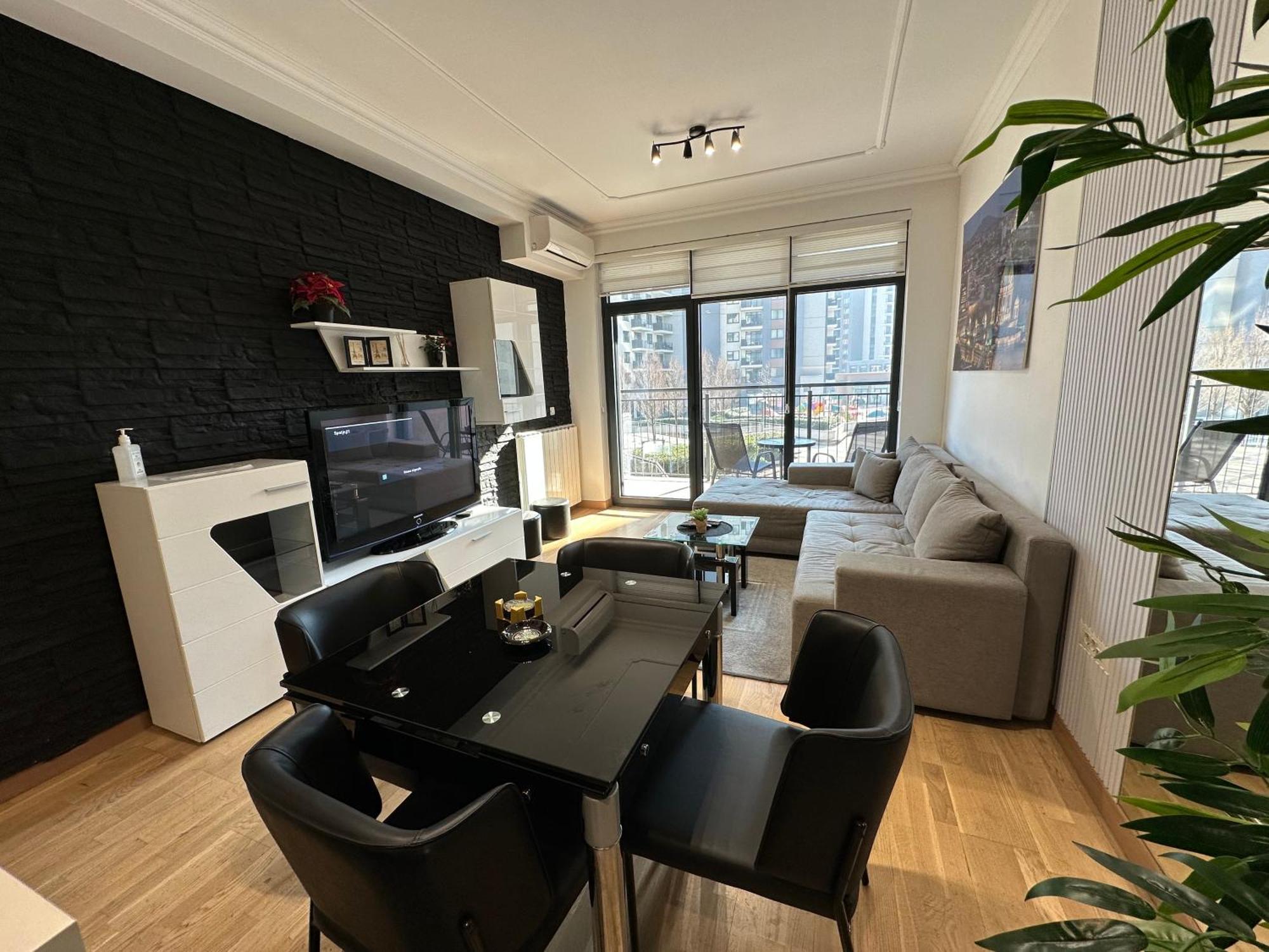 Apartment Modern In Waterfront Belgrad